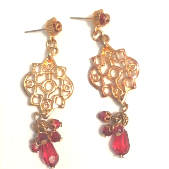 Vintage Dangling Earrings - Picture 4 of 7